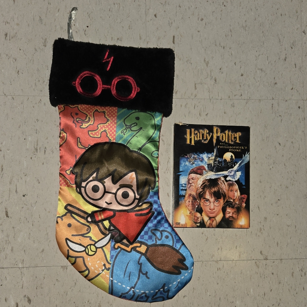🏷 [30% 2+] Harry Potter Stocking & DVD